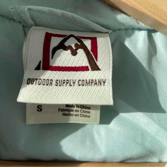 OUTDOOR SUPPLY COMPANY MINT/AQUA PUFFER VEST WITH STAND COLLAR/FRONT ZIPPER, S - Picture 9 of 9